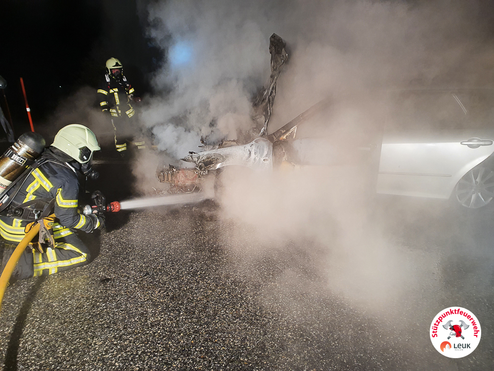 Fahrzeugbrand Brentjong